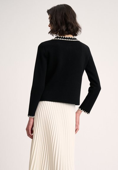 Luisa Spagnoli MEGADUCA - Adīta jaka - nero panna