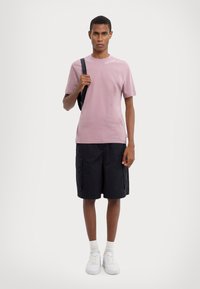 EA7 Emporio Armani UNISEX - T-shirt basic - toadstool