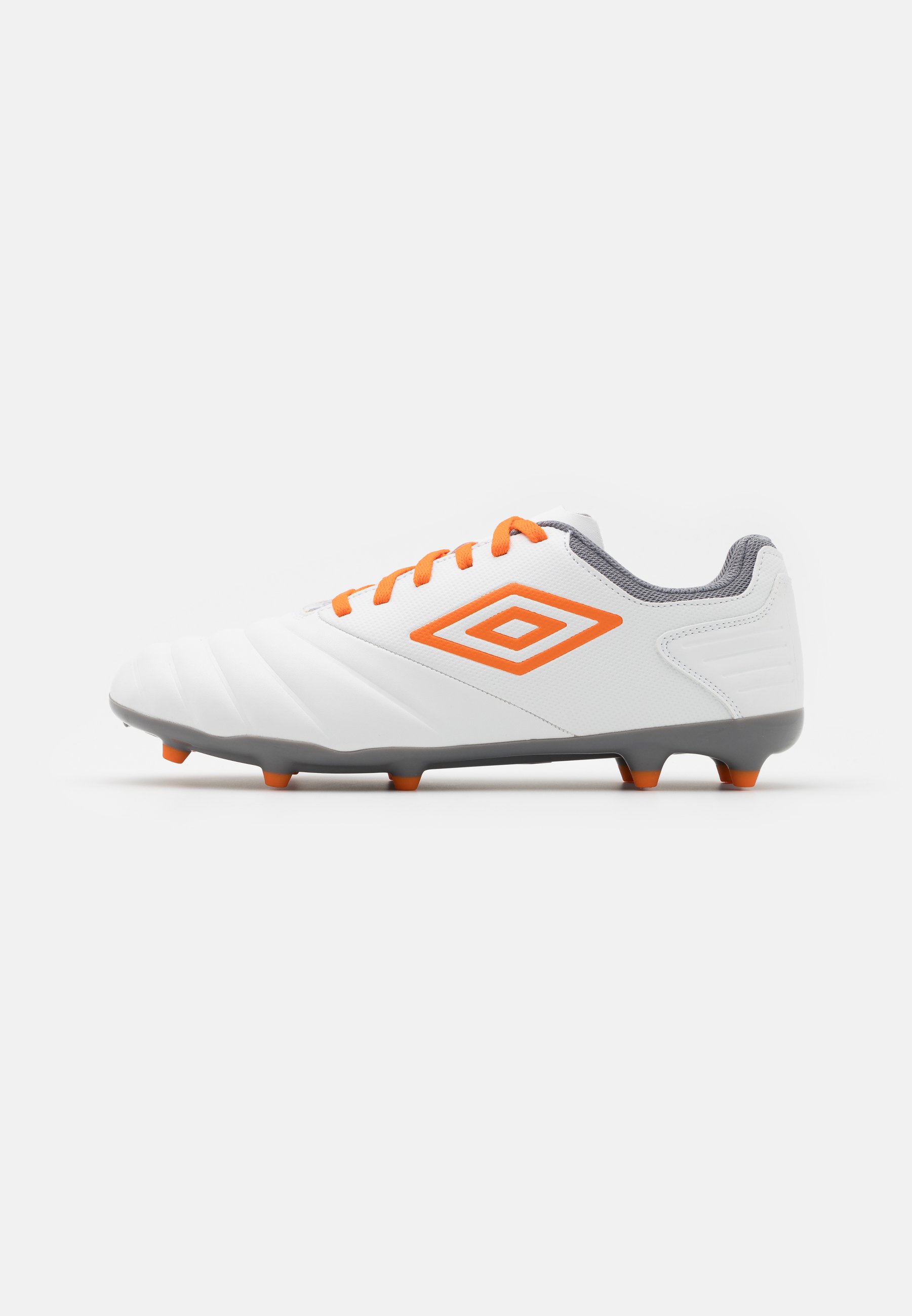 Umbro Tocco Club Fg Chaussures De Foot A Crampons White Carrot Frost Gray Blanc Zalando Fr