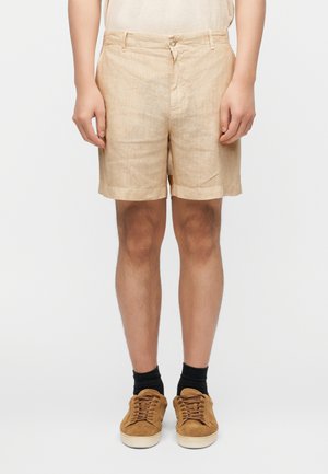 MEN BERMUDA - Šortky - safari sof