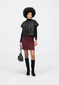 Rue de Femme NEWHIKA VEST - Lagana jakna - black