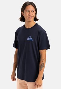 Quiksilver WINDOW PANE SS - Camiseta estampada - dark blue