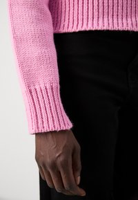 Vero Moda Tall VMMIRANDA - Jersey de punto - fuchsia pink