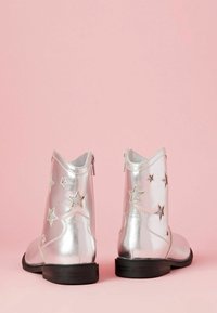 Lipsy STAR WESTERN REGULAR FIT - Kaubojiški / motociklininko stiliaus aulinukai - silver