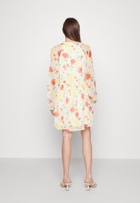 VILA VIFALIA DRESS - Vestido de dia - white alyssum