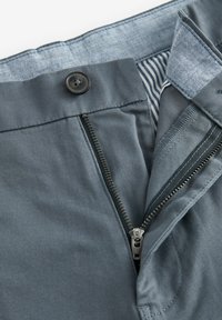 Next STRAIGHT FIT STRETCH CHINO - Šortai - pale blue