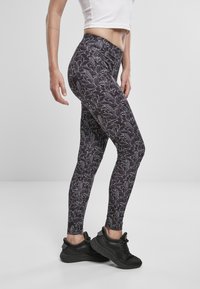 Urban Classics Leggings - white