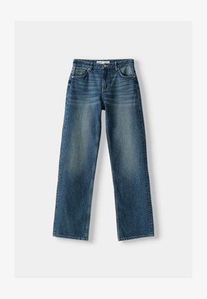 Blauwe denim jeans met een rechtlijnig design, knoopsluiting, vijf zakken en vervaagde gebieden. Het materiaal lijkt stevig met een gestructureerde afwerking.