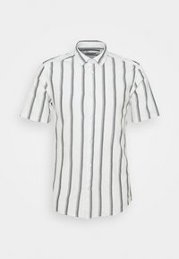 Camicia bianca a maniche corte con bottoni, con strisce verticali nere e colletto classico, esposta su uno sfondo semplice.