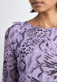 Cras CHARM DRESS - Robe de soirée - wild lavender