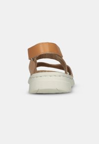 Bata Platvormsandaalid - light brown