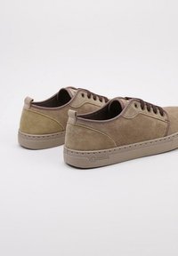 Natural World MISO - Stringate sportive - beige