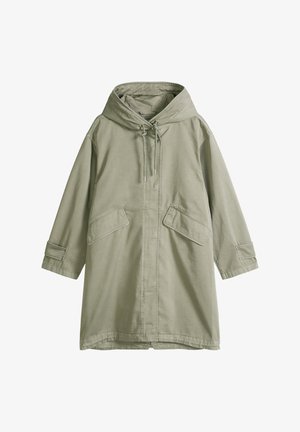 Lichtgroene gewatteerde parka met capuchon, ritssluiting aan de voorkant, trekkoord in de capuchon, klepzakken, driekwartmouwen en verstelbare polsbandjes.