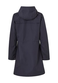 Donkerblauwe waterdichte jas met capuchon, met een rechte snit, lange mouwen en een minimalistisch ontwerp. Inclusief een rugpand en knoopaccenten.