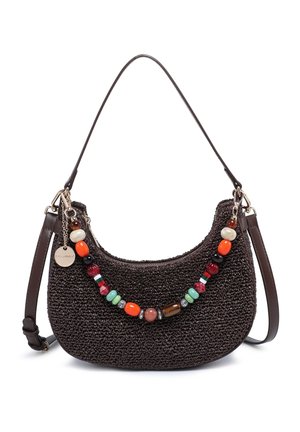 Borsa intrecciata marrone scuro con una singola tracolla e perline decorative colorate sulla parte anteriore con accenti di charm in metallo.