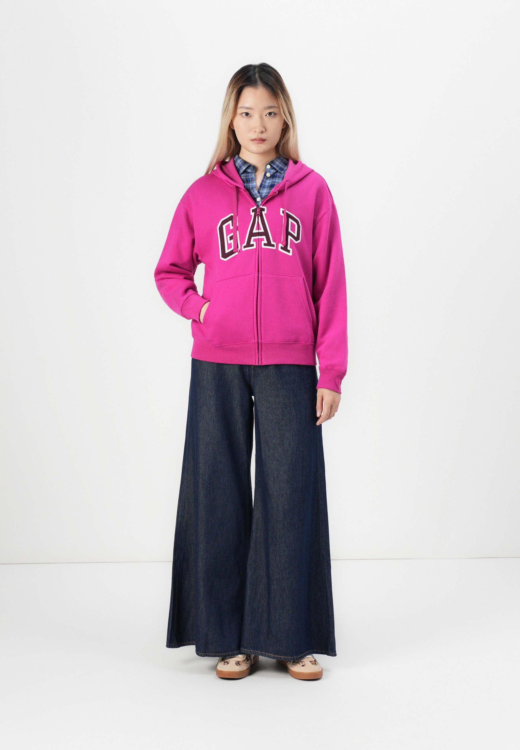 GAP HERITAGE - Zip-up sweatshirt - bright fuchsia/pink - Zalando.co.uk