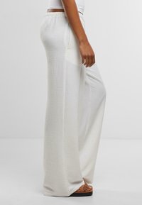 Urban Classics STRUCTURED WIDE - Kelnės - white