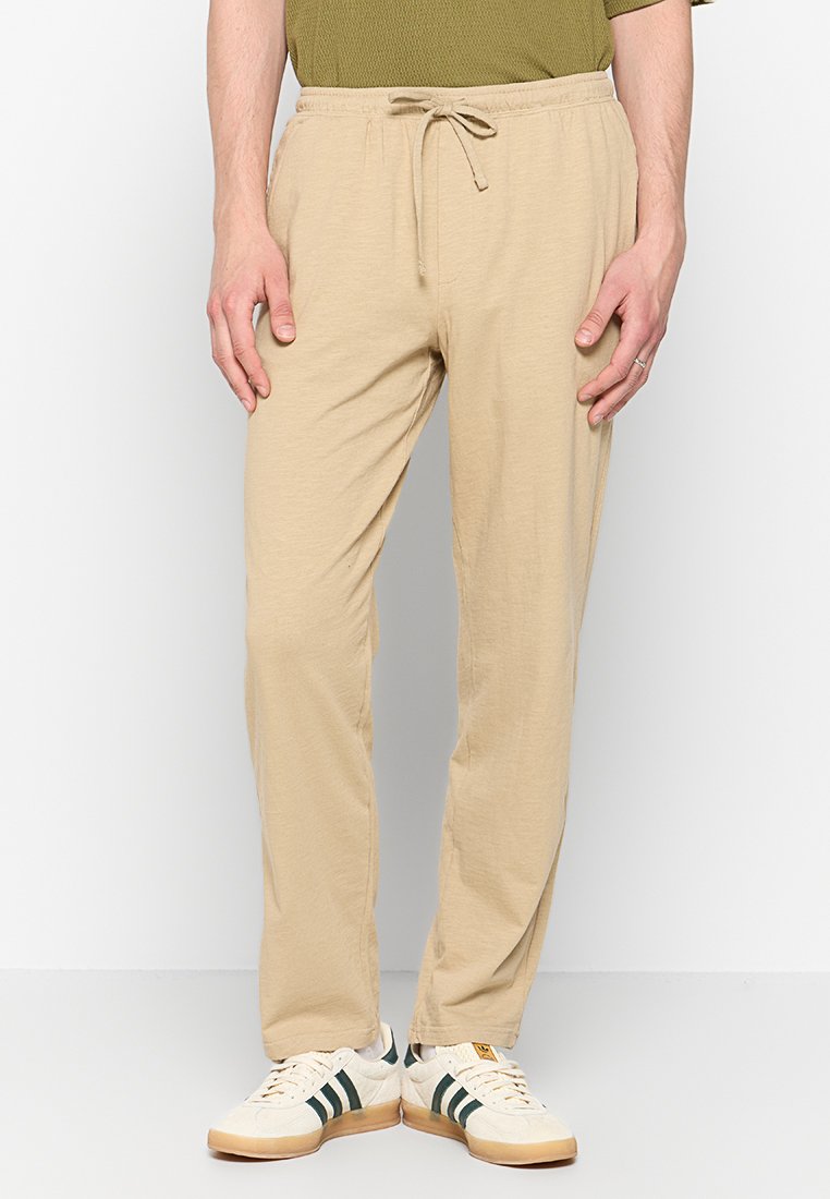 Pantaloni de trening