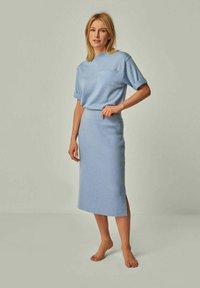 YOU LOOK PERFECT ERIKA - MERINO SKIRT IN RIB KNIT - Bleistiftrock - himmelblau