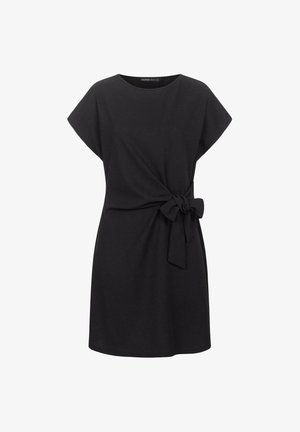 Must värviline lühikeste varrukatega kleit ümmarguse kaelusega, laiendatud talje sidumisdetailiga ja mugava lõikega. Sile, kerge kangas.