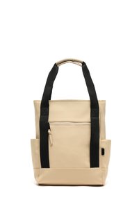 Borsa tote beige con manici neri, dotata di una tasca frontale con zip, tasche laterali e un design strutturato con una texture liscia.