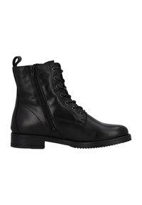 Bota de tobillo de cuero negro con punta redonda, que cuenta con cierres de cremallera y cordones, suela texturizada y una lengüeta en la parte posterior.