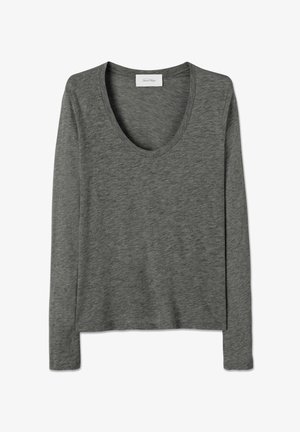 Šviesiai pilka ilgomis rankovėmis marškinėliai su apvalia iškirpte ir aptampančia siluetu, išdėstyti ant baltos fono.