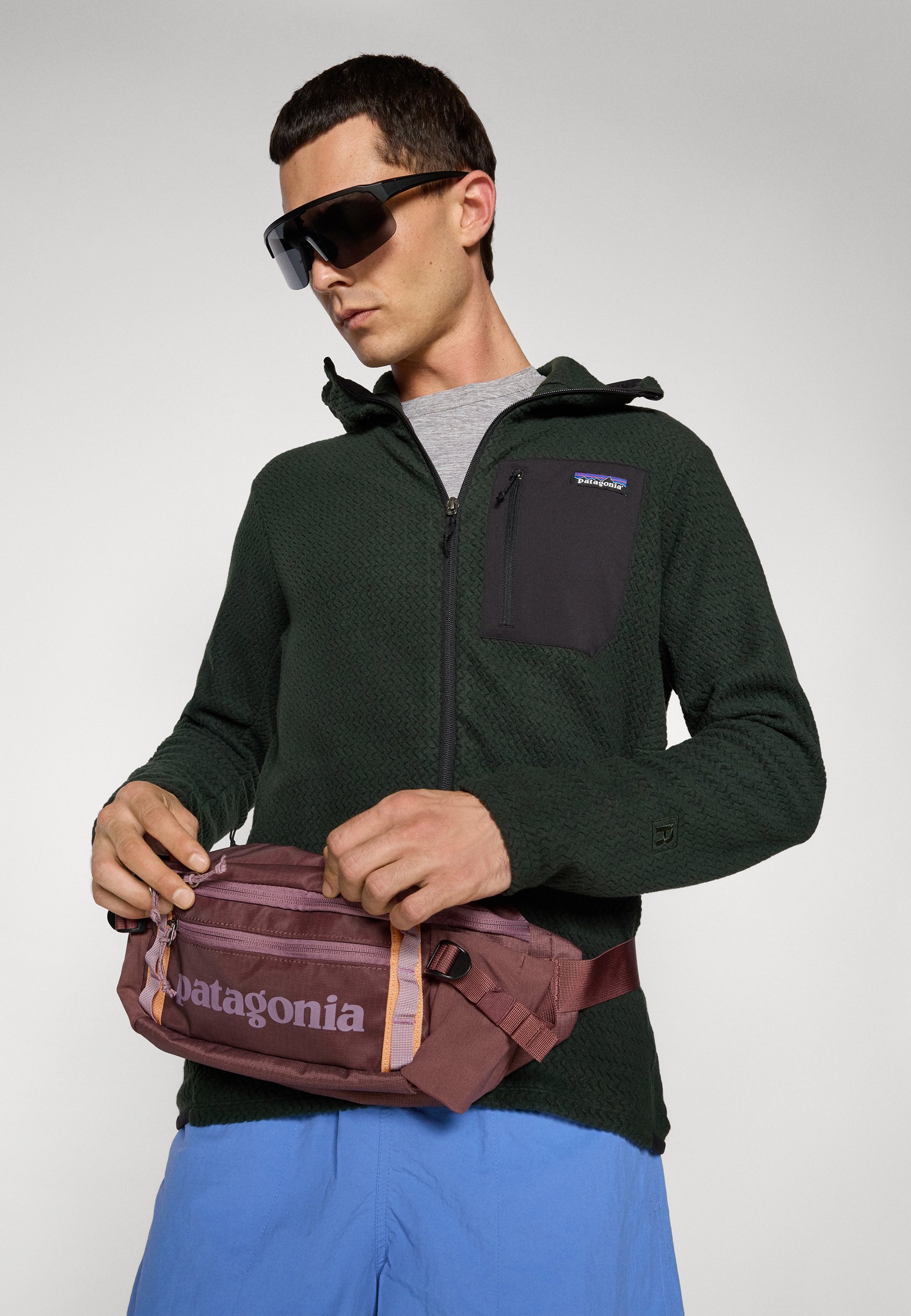 Patagonia FULL ZIP HOODY - Fleece jacket - old growth green/dark