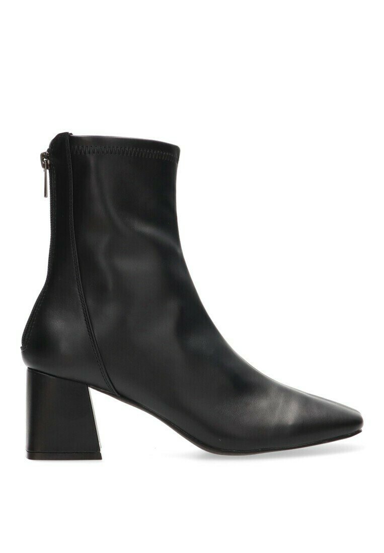 ETIKA LAAS 01 - Botines - black