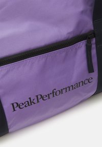 Peak Performance DETOUR II 35L UNISEX - Sporttáska - bougainvillea/salute blue