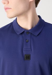 HUGO DEABONO - Polotričko - dark blue