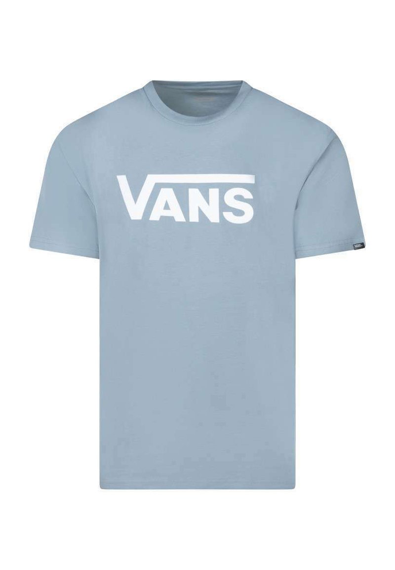 Camiseta de manga corta azul claro con cuello redondo, que presenta un prominente logo blanco de "VANS" en el pecho. Material de algodón suave.