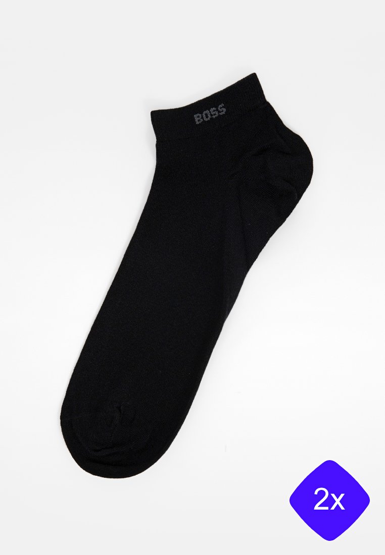 Schwarze Knöchelsocken mit geripptem Bund, mit dem "BOSS"-Logo in Grau. Glatte Textur, ohne Muster, entworfen für Komfort und Passform. 2er-Pack.