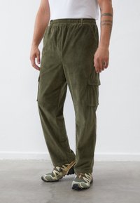 Pier One - CORDUROY TROUSERS - Cargo trousers - khaki Thumbnail Image 1