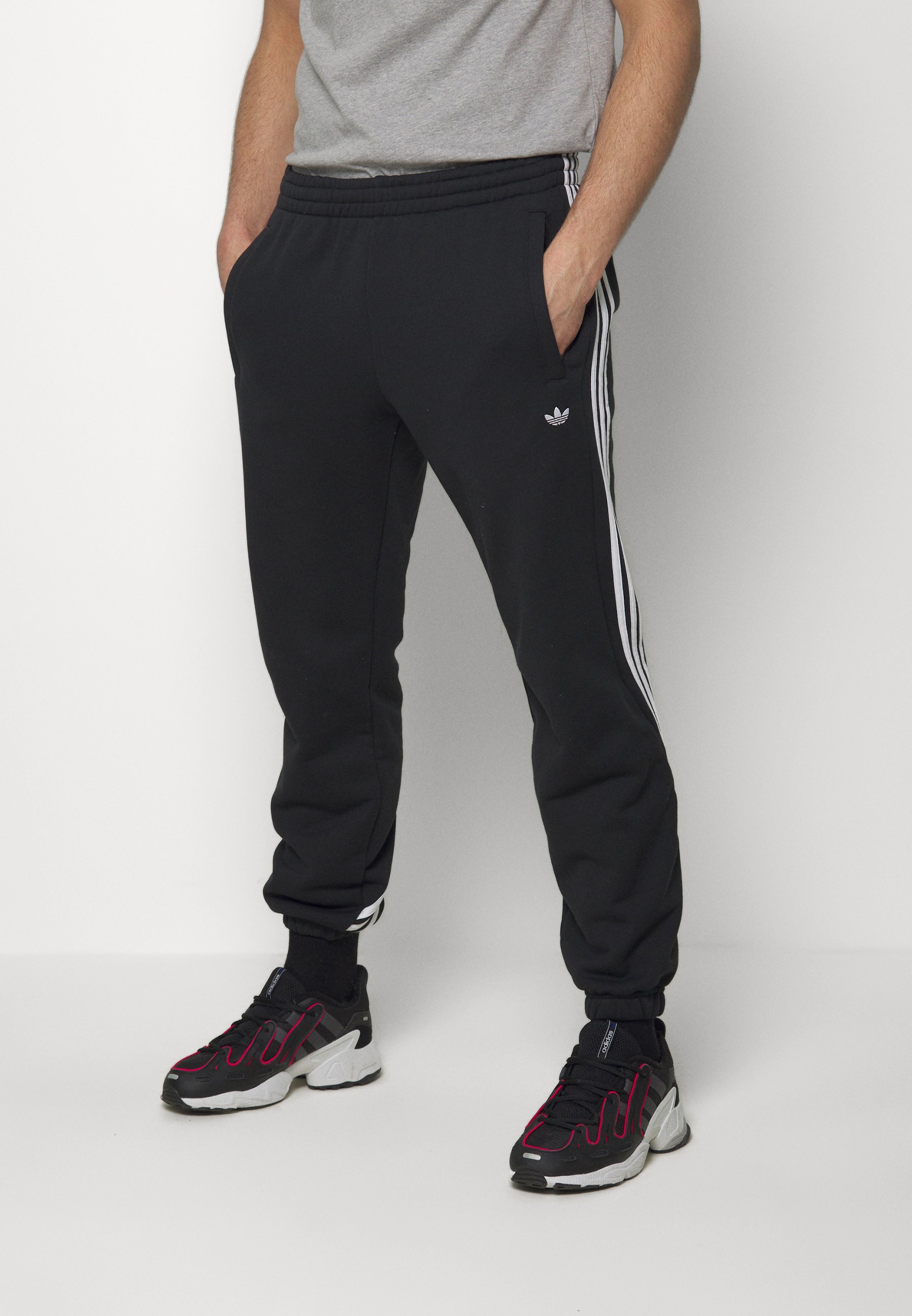 wallpapers Black And White Adidas Track Pants eur
