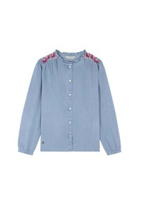 Cămașă albastru deschis, dintr-un material moale, cu guler rotund, mâneci lungi și broderie florală pe umeri.