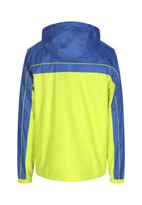 Giacca con cappuccio in vivace giallo e blu. Realizzata in materiale leggero con pannelli laterali blu a contrasto e dettagli riflettenti.