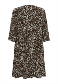 Leopardprint jurk met korte mouwen, met een losse pasvorm, geplooide tiers en lichte stof in bruin- en crèmekleuren.