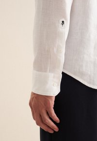 Seidensticker REGULAR - Skjorter - white