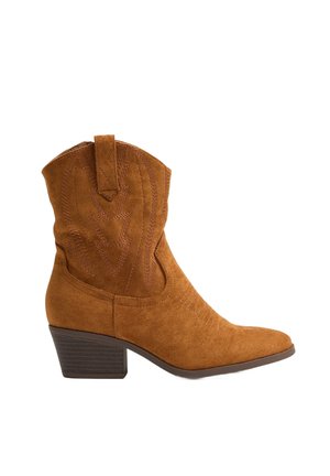 Botines camperos - marron