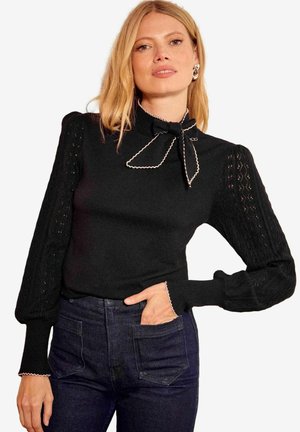REGULAR FIT  - Sweter