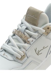 Karl Kani LXRY - Joggesko - white beige