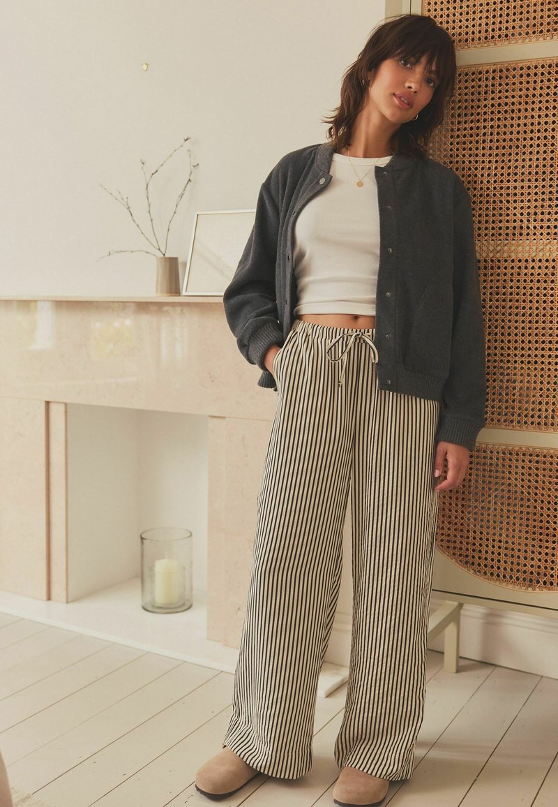 Next Vest - charcoal grey