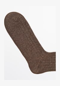 Ausgewählt, light brown