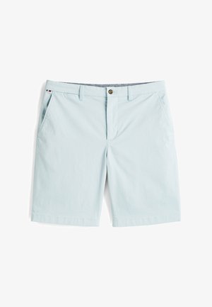 Hellblaues Baumwollshorts mit flachem Bund, zwei seitlichen Taschen und Knopfverschluss. Mit einem dezenten Logoakzent am Bund.