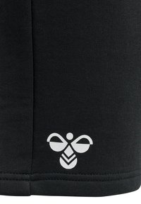 Hummel Krótkie spodenki sportowe