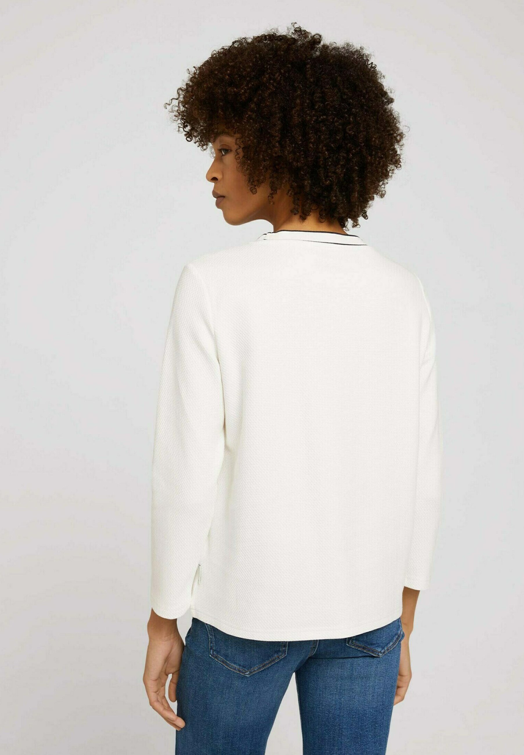 witte basic sweater