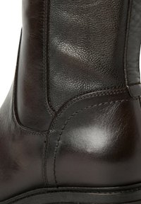 Tamaris - Kozaki na platformie