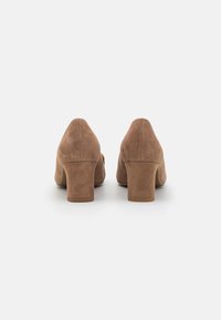 Gabor Comfort Decolleté - cognac