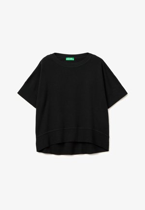 Černý krátký pletený top s kulatým výstřihem a žebrovanými manžetami a lemem, s vysokým a nízkým asymetrickým designem.